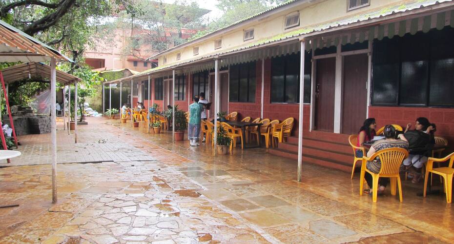 Diwadkar Hotel, Matheran 5